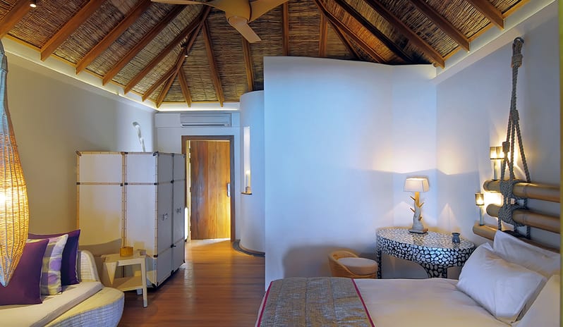 Constance Moofushi-Beach Villa Bedroom_4840